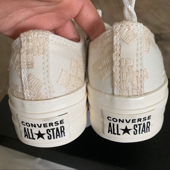Off-White Chuck Taylor All Star Lift Sneakers - Picture 10 of 12